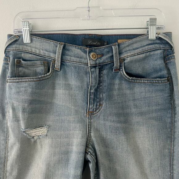 Level 99 Women's Sarah Twisted Seam Tomboy Light Wash Jeans Size 27 - Picture 2 of 9